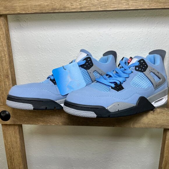 Jordan 4 Retro “University Blue - Picture 3 of 7